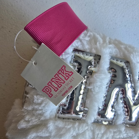 🩷🩷PINK White and Silver Holiday Stocking - Picture 6 of 7